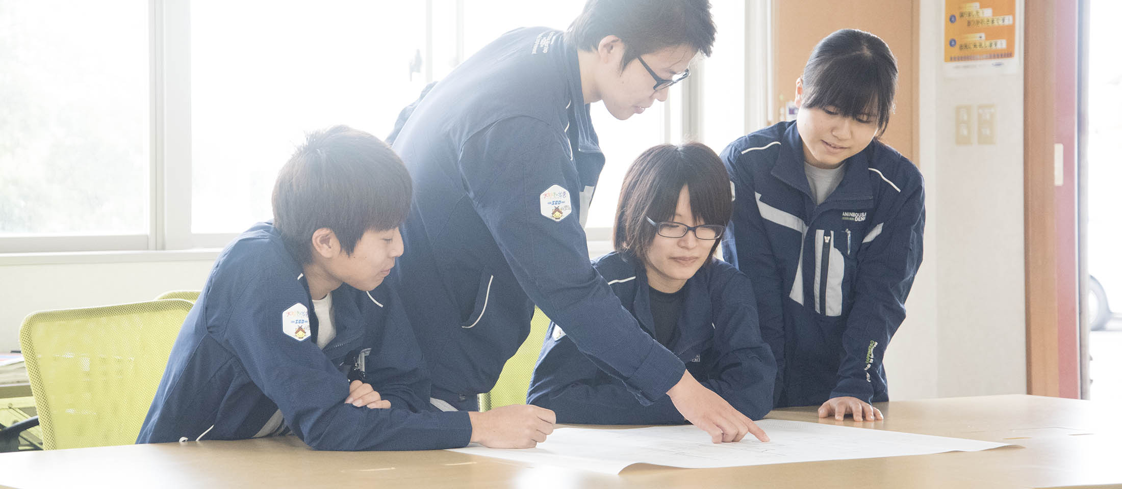 点検部工務課の様子