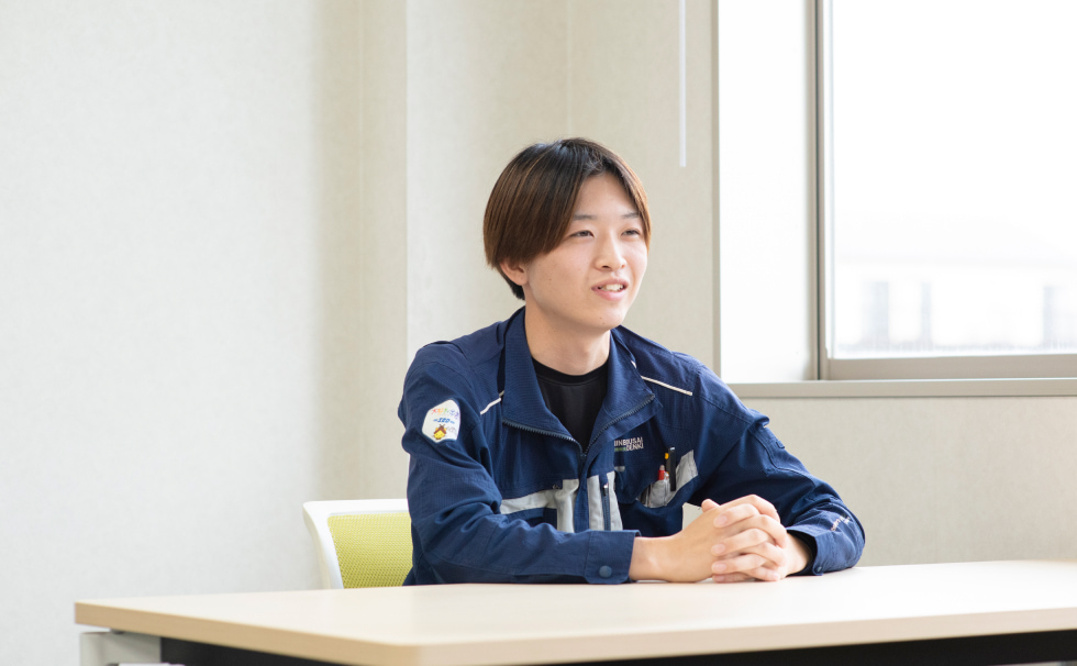 インタビューの様子